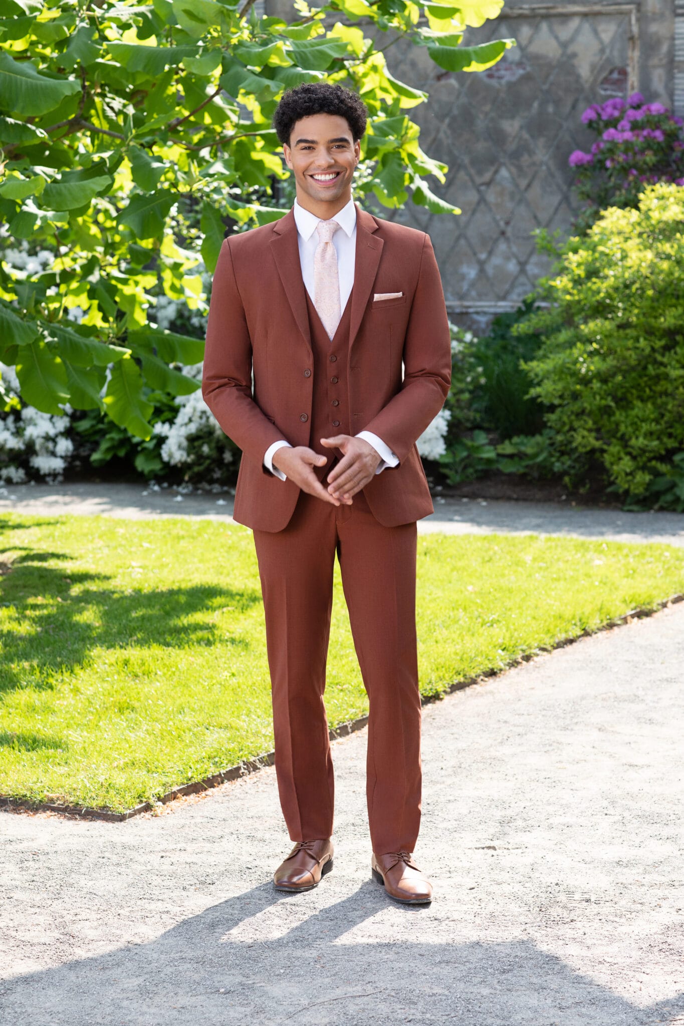 2023_Metro_Suit_Rust_012